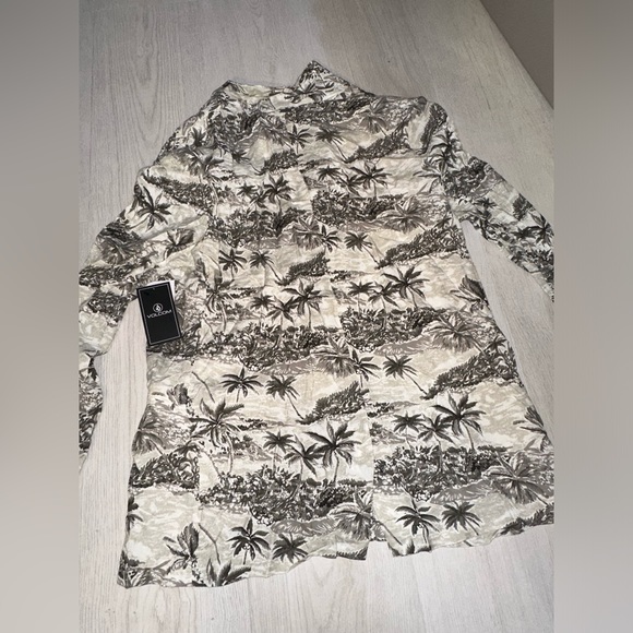 New Volcom tropical blazer - Picture 8 of 8